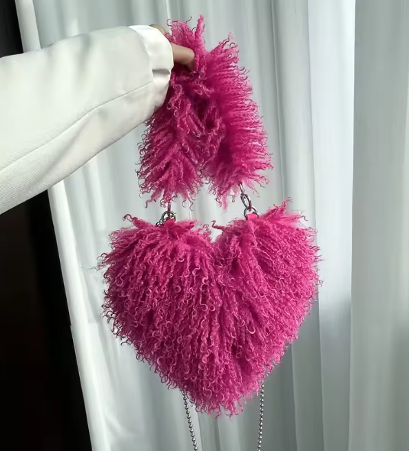 Liverno™ Layla | Pluszowa Torba na Crossbody w Kształcie Serca