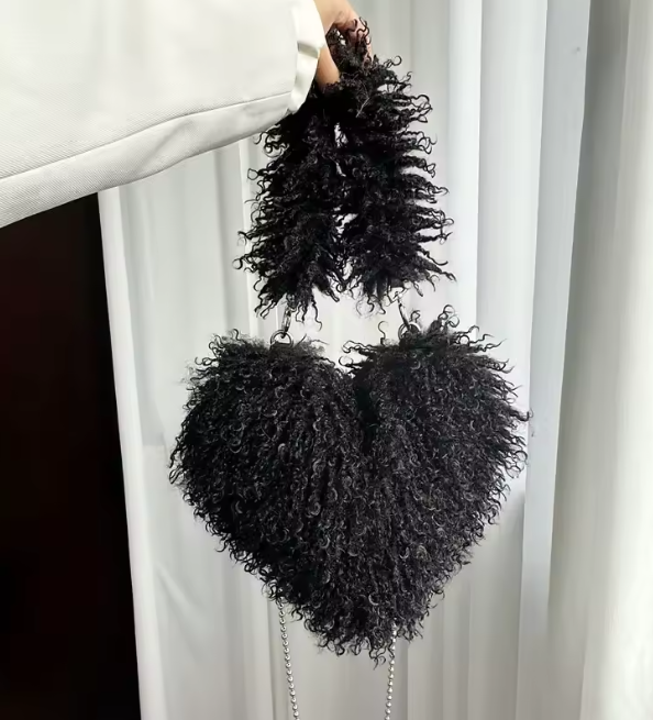 Liverno™ Layla | Pluszowa Torba na Crossbody w Kształcie Serca