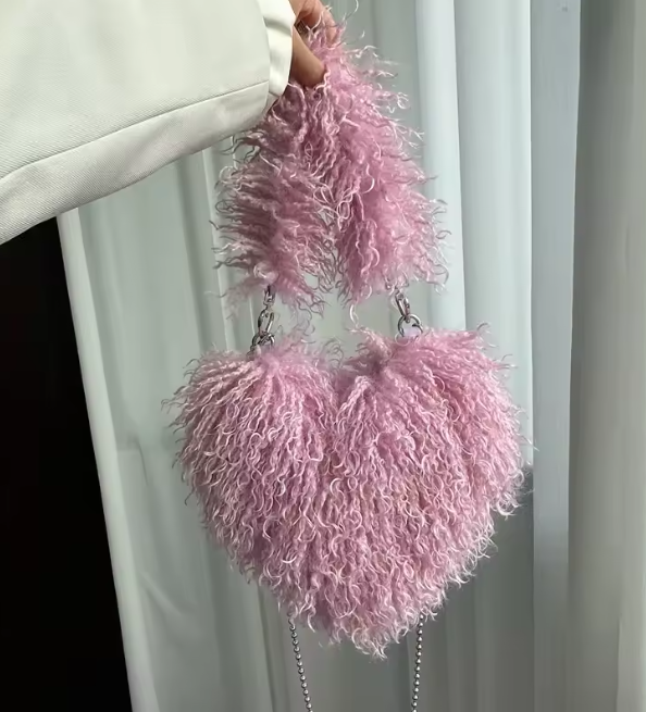 Liverno™ Layla | Pluszowa Torba na Crossbody w Kształcie Serca