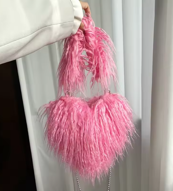 Liverno™ Layla | Pluszowa Torba na Crossbody w Kształcie Serca